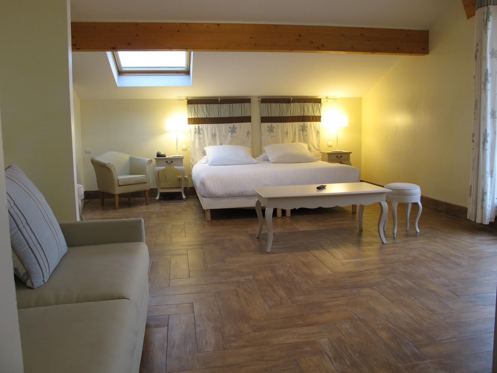 Hotel Sanary, Soleil Et Jardin - Renovation Hiver 2024-25 Exterior foto